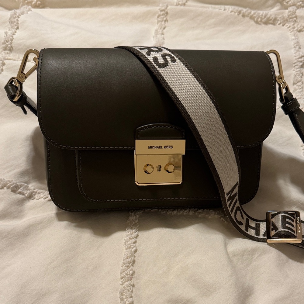 Michael Kors Crossbody Bag
